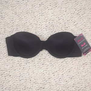 Maidenform black strapless bra